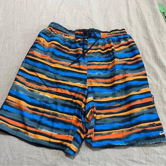 Nike Men's Swim Board Shorts Multicolor Abstract Pattern Size XXL Drawstring - Picture 2 of 6